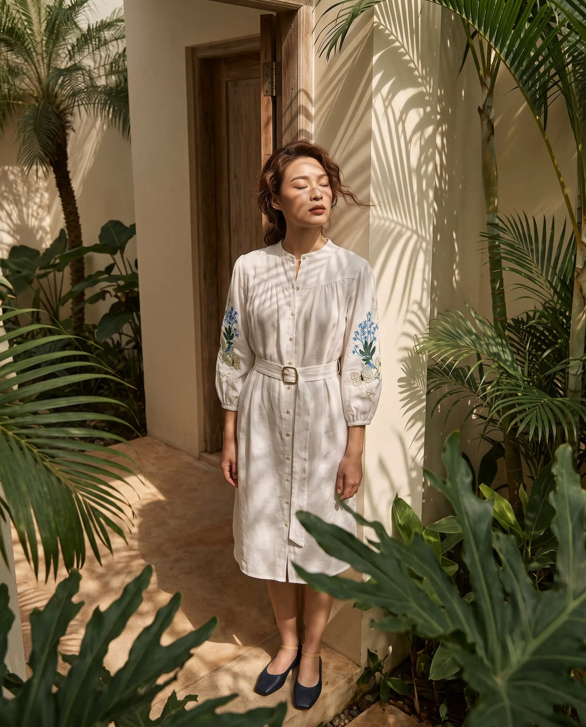 Đầm suông linen trắng thêu tay Mơ thời trang Hity
