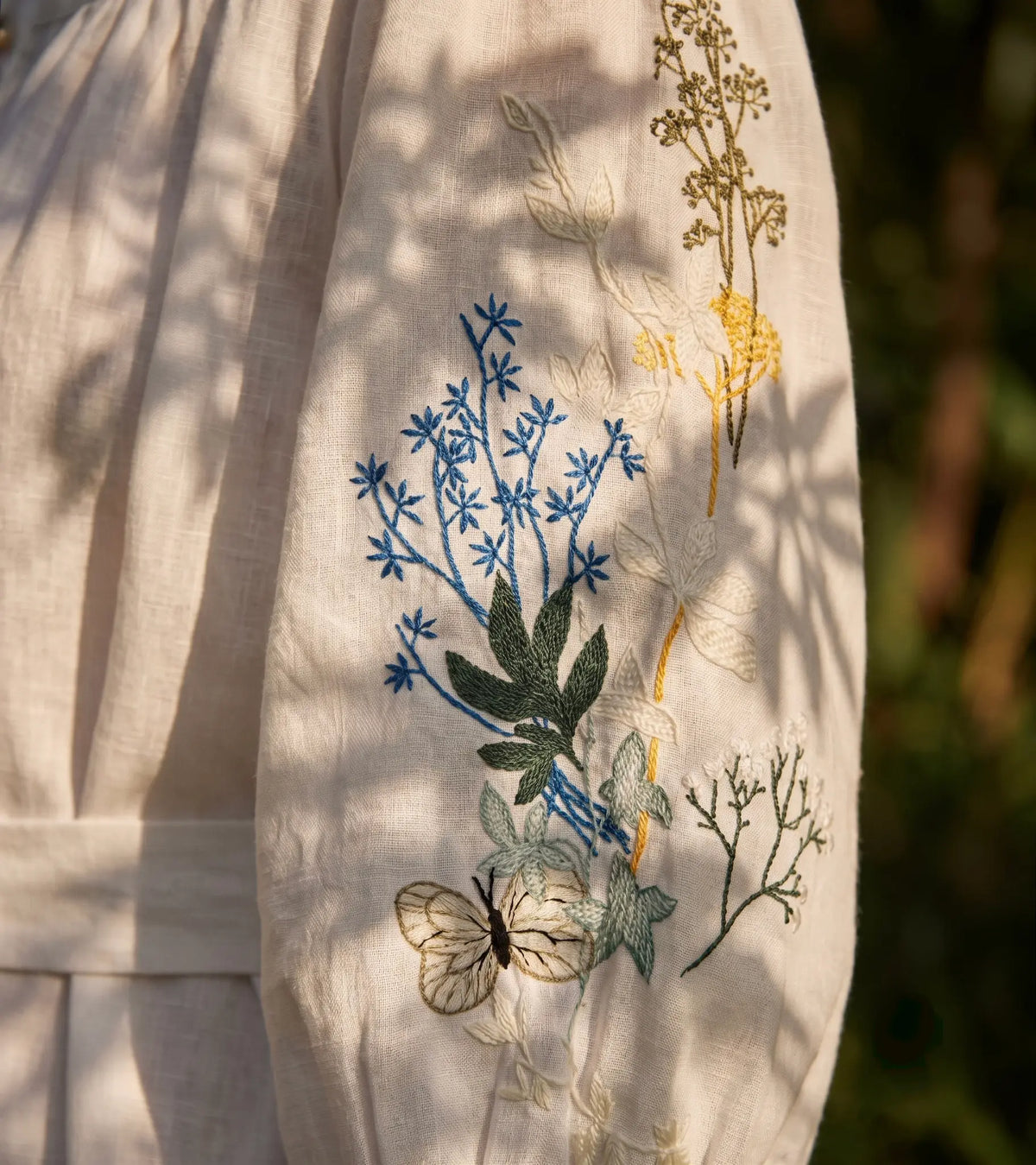 Đầm suông linen trắng thêu tay Mơ thời trang Hity