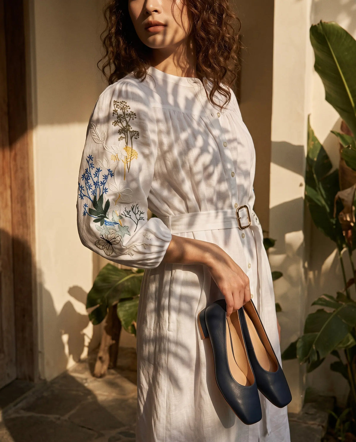 Đầm suông linen trắng thêu tay Mơ thời trang Hity