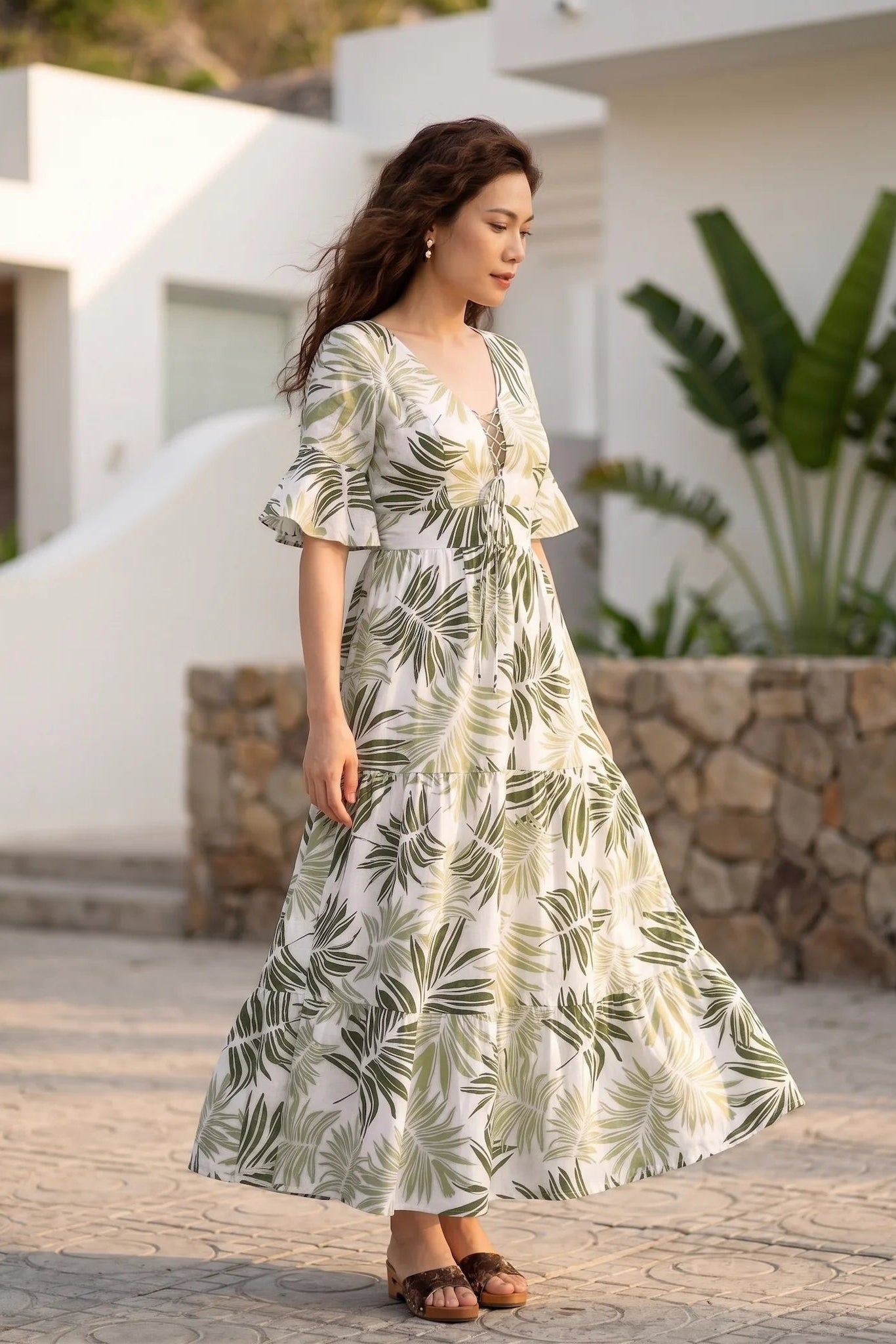 Đầm maxi hở lưng linen xanh lá cọ thời trang Hity