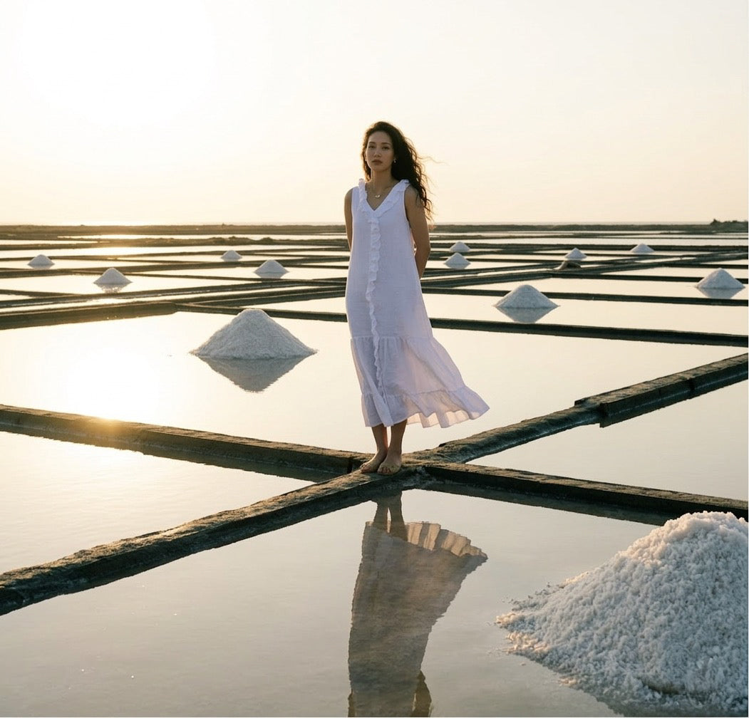 Đầm maxi linen trắng tua rua thời trang Hity