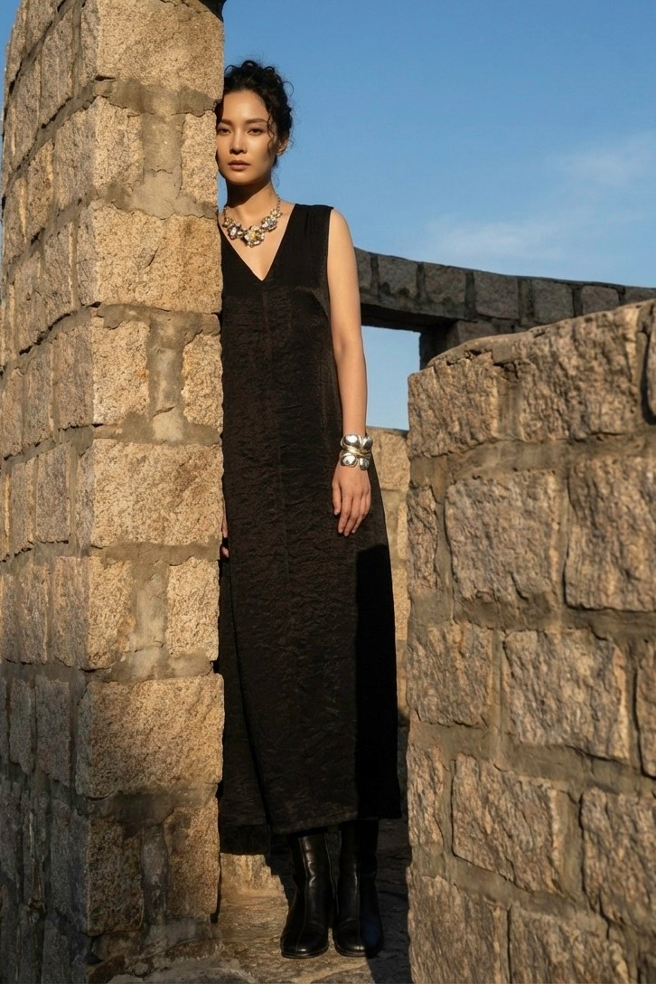 Đầm maxi suông lụa đen thời trang Hity