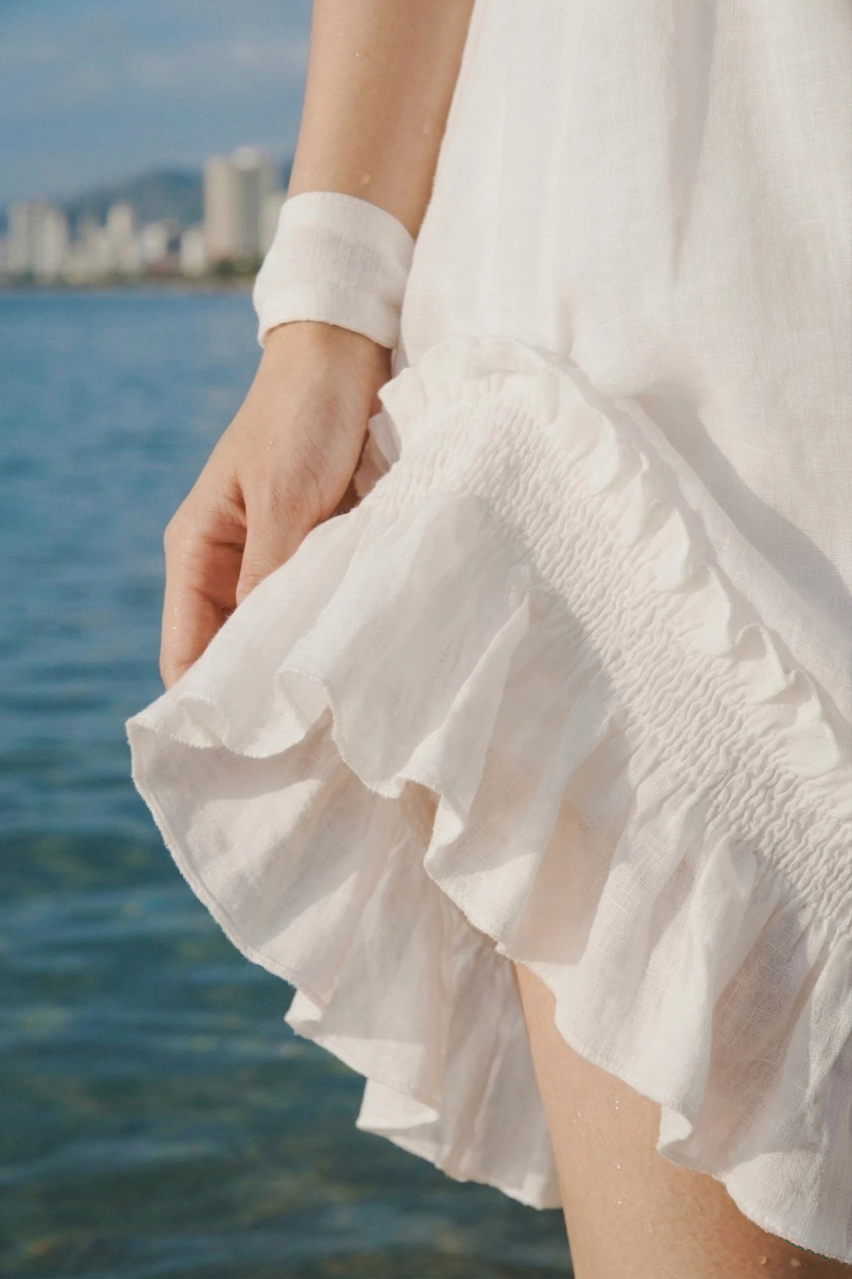 Đầm midi hai dây cotton trắng thời trang Hity