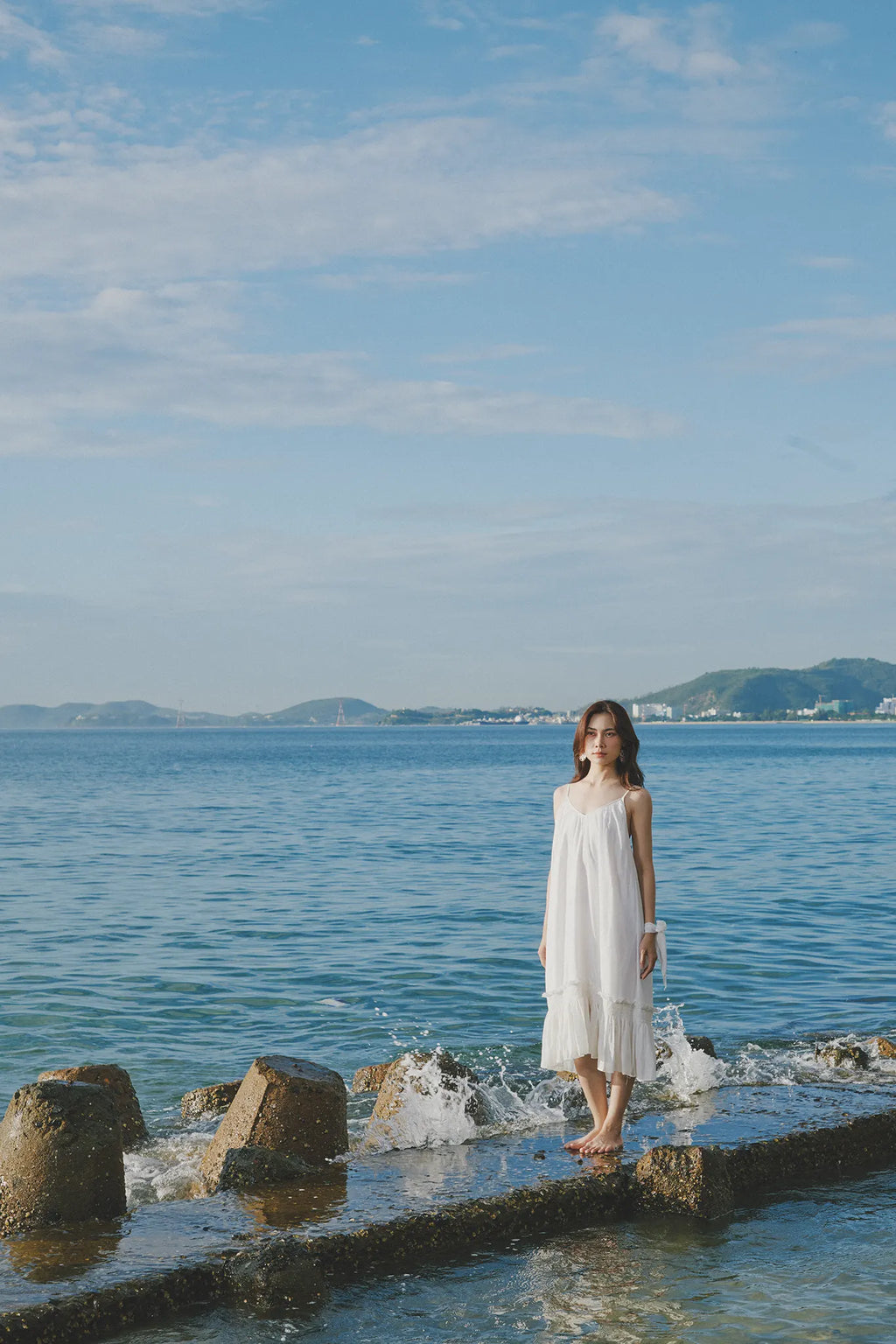 Đầm midi hai dây cotton trắng thời trang Hity