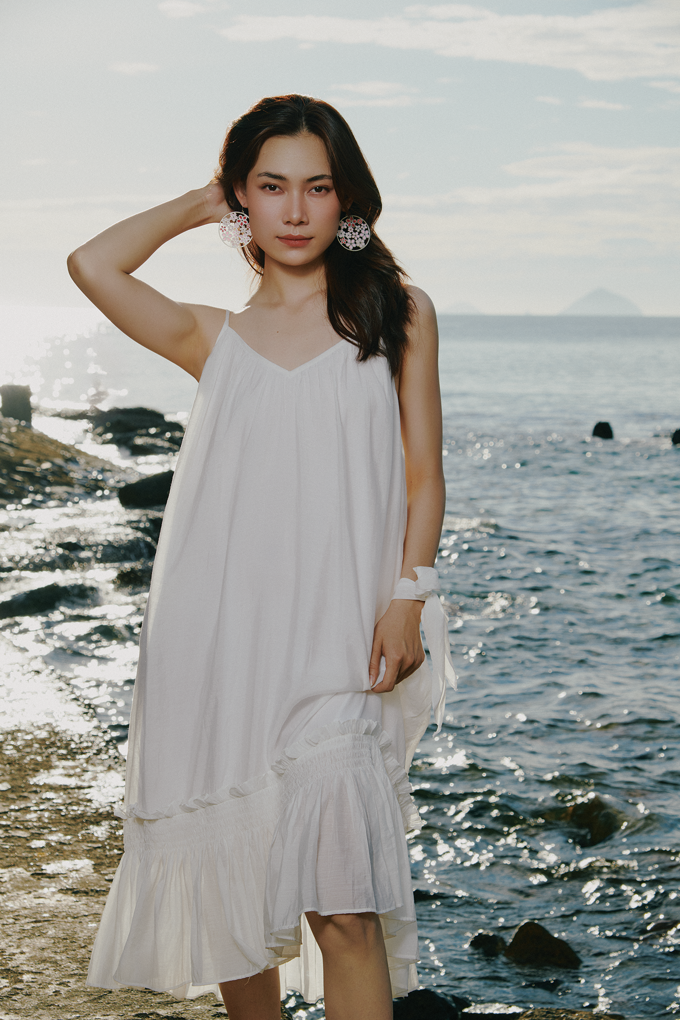 Đầm midi 2 dây trắng đi biển resorts thời trang Hity