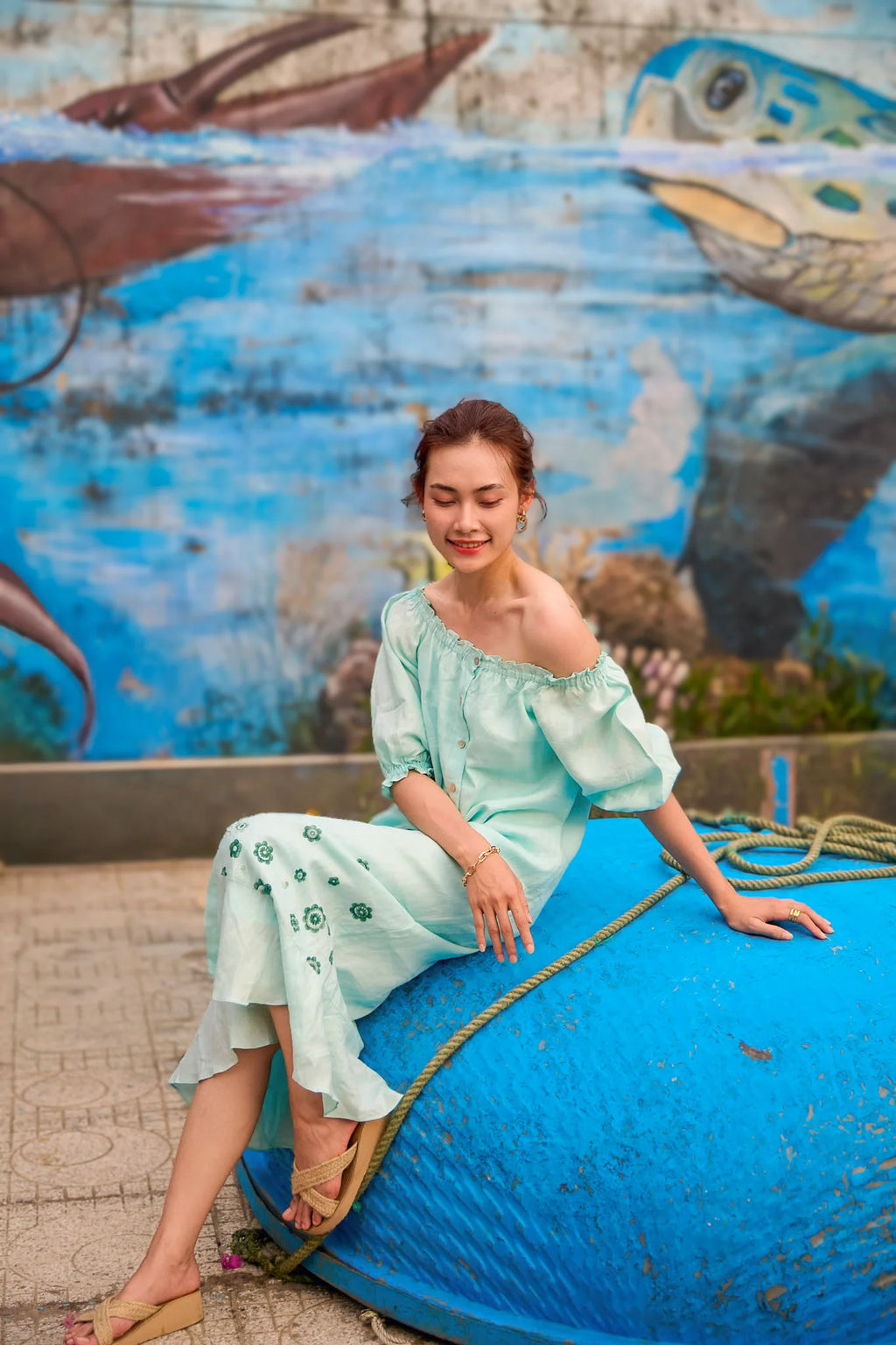 Đầm midi trễ vai linen thêu tay xanh pastel thời trang Hity
