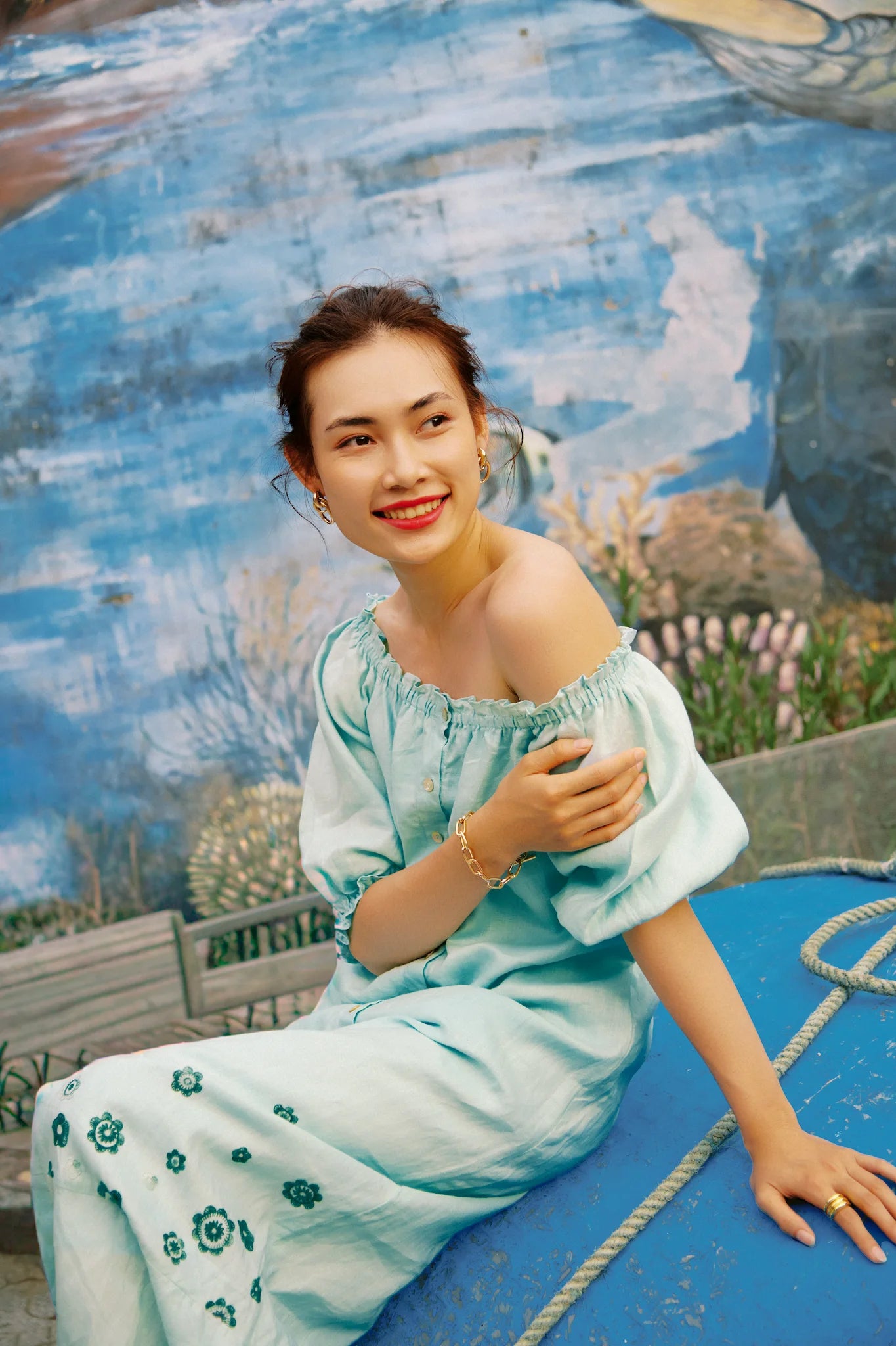 Đầm midi trễ vai linen thêu tay xanh pastel thời trang Hity