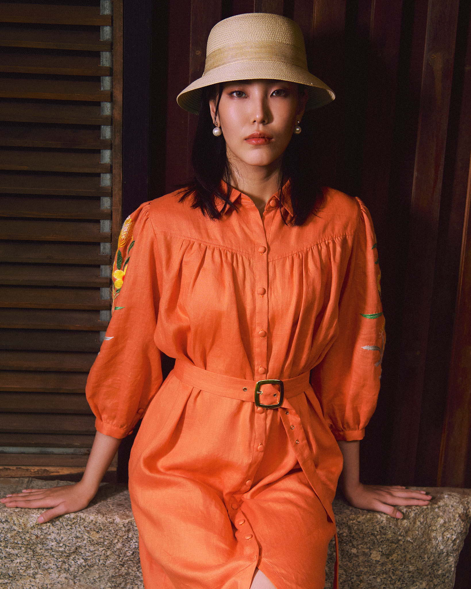 Đầm sơ mi linen cam thêu tay thời trang Hity