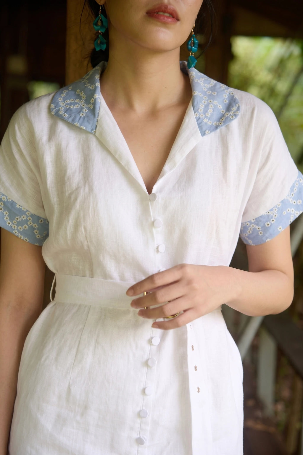 Đầm sơ mi maxi linen trắng phối ren thêu thời trang Hity