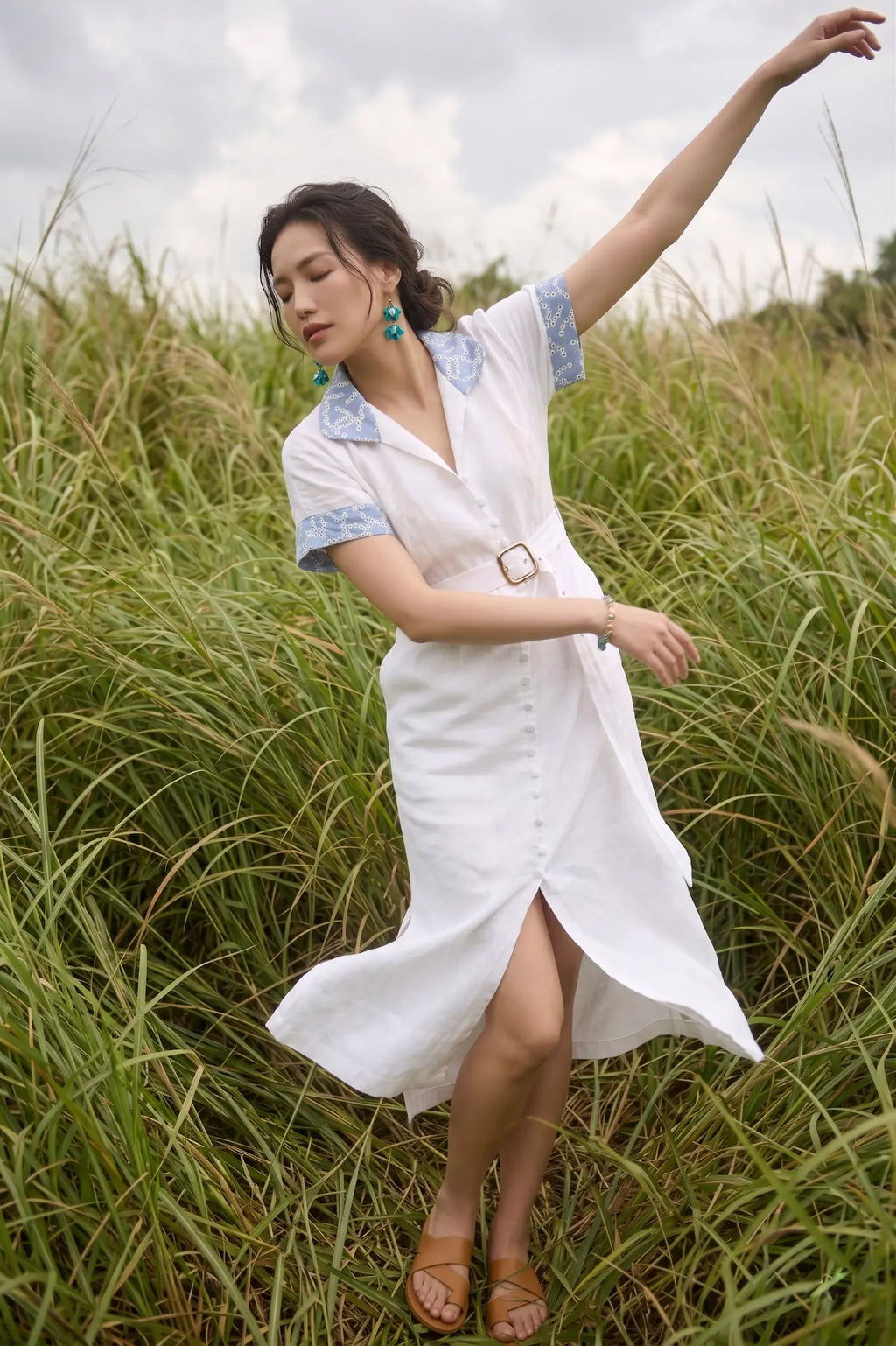 Đầm sơ mi maxi linen trắng phối ren thêu thời trang Hity