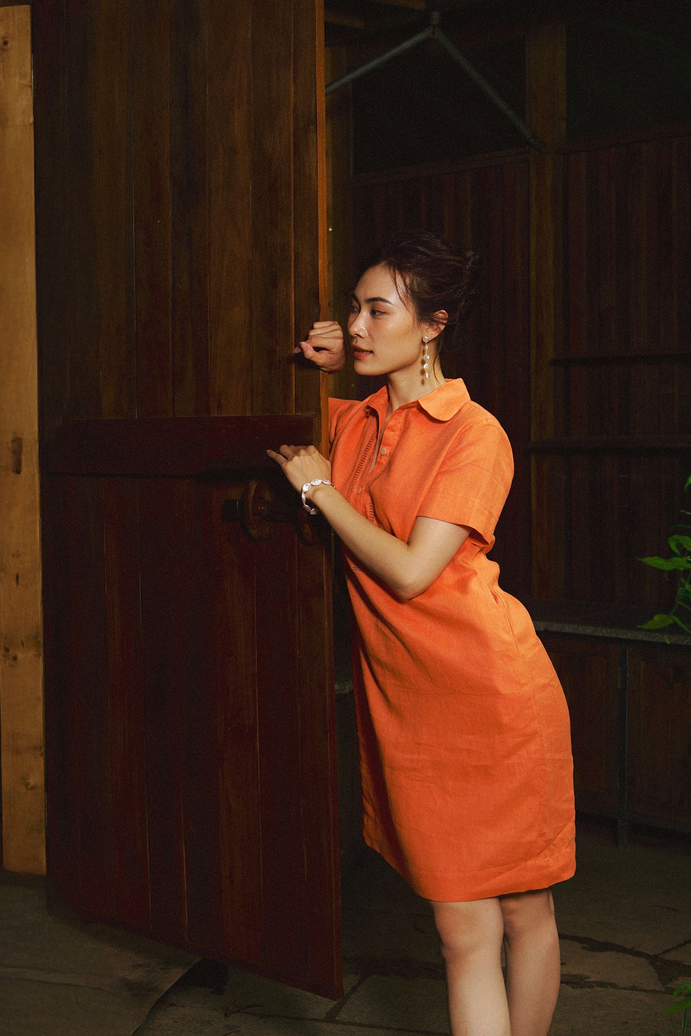 Đầm sơ mi linen thêu tay rút chỉ thời trang Hity