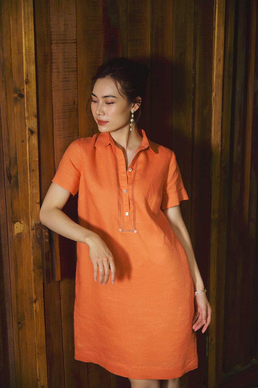 Đầm sơ mi linen thêu tay rút chỉ thời trang Hity