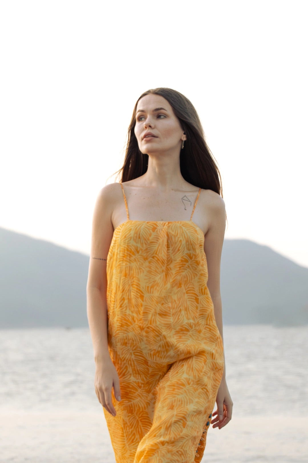 Đầm midi hai dây linen lá cọ thời trang Hity