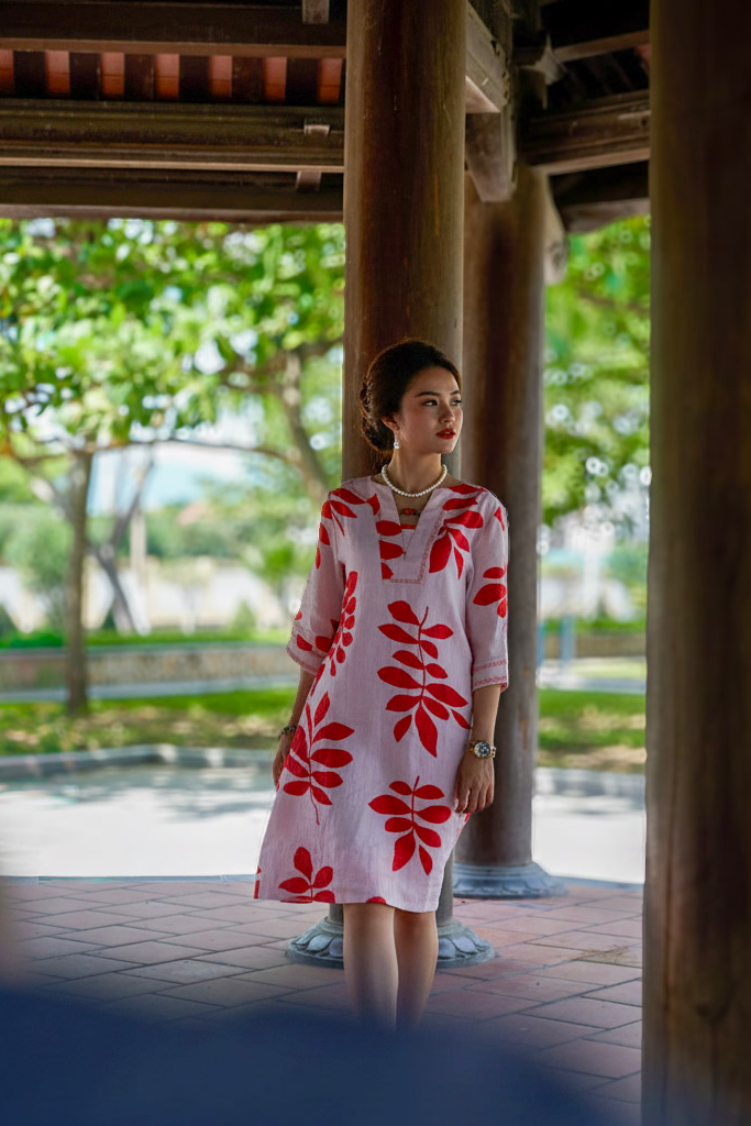 Đầm suông linen lá đỏ thêu lắc tay thời trang Hity