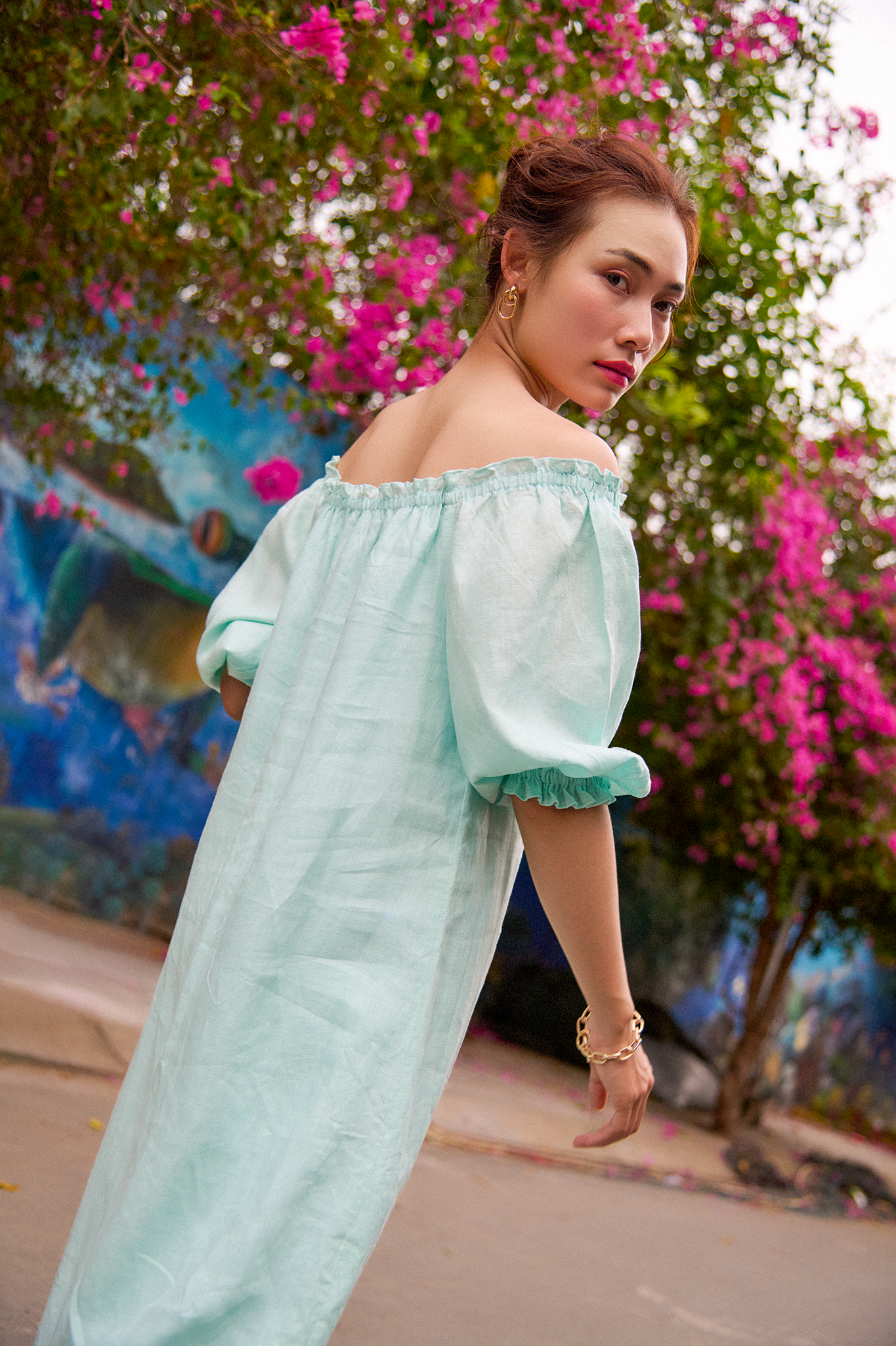 Đầm midi trễ vai linen thêu tay thời trang Hity