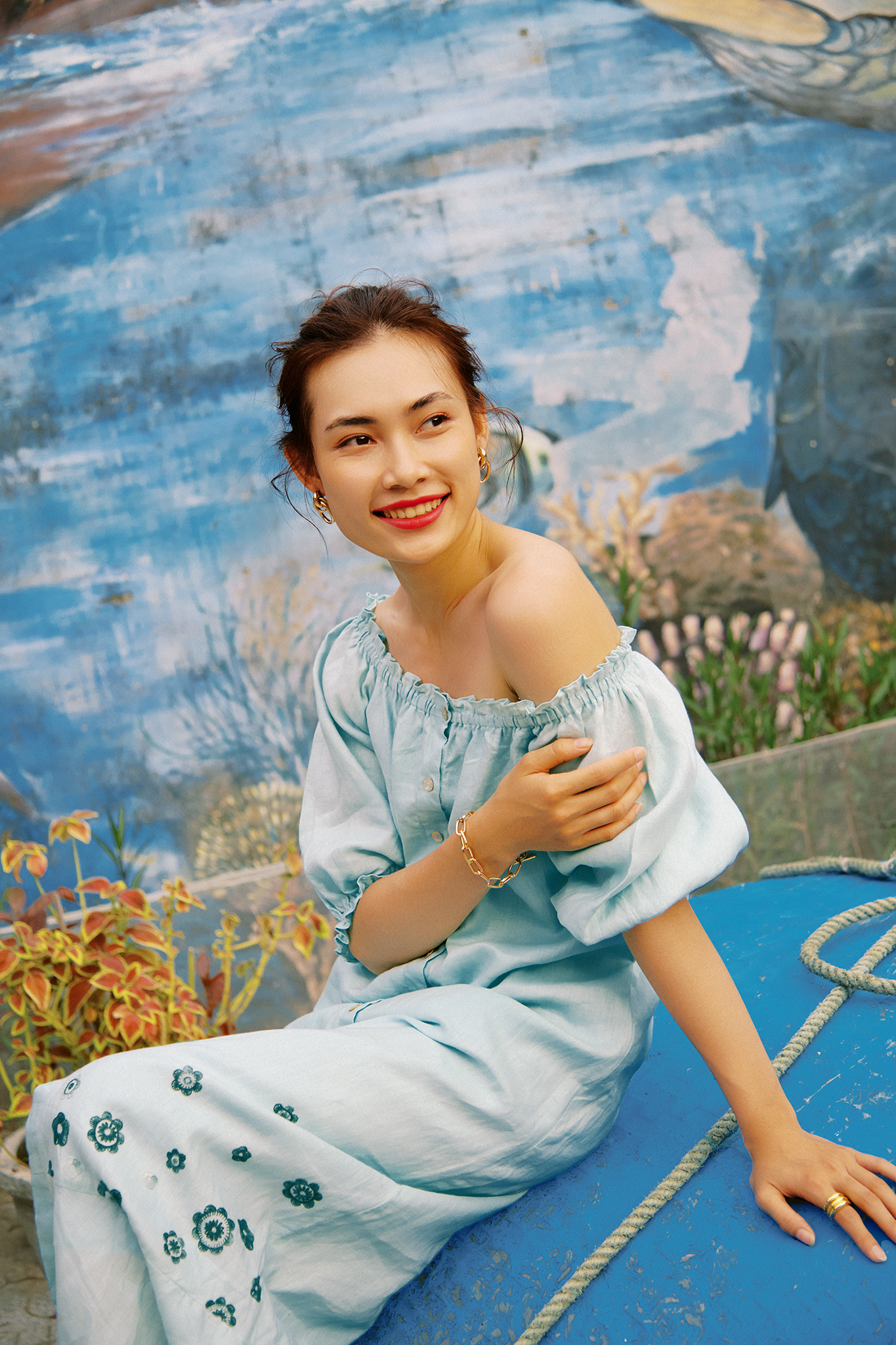 Đầm midi trễ vai linen thêu tay thời trang Hity