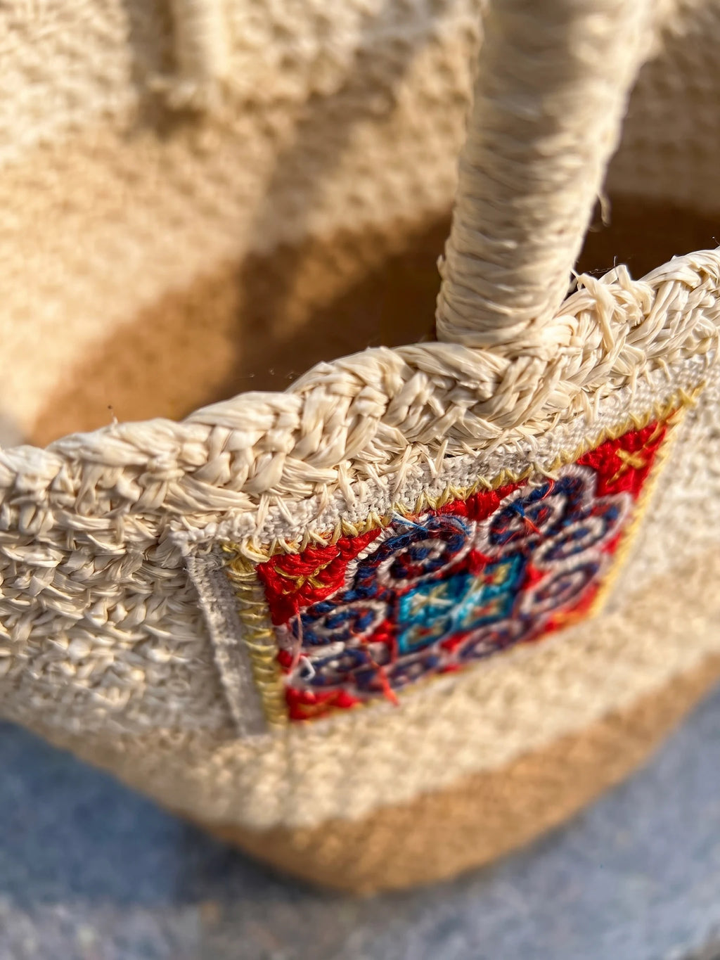 Giỏ cói dáng tote phối thổ cẩm Hmong thời trang Hity