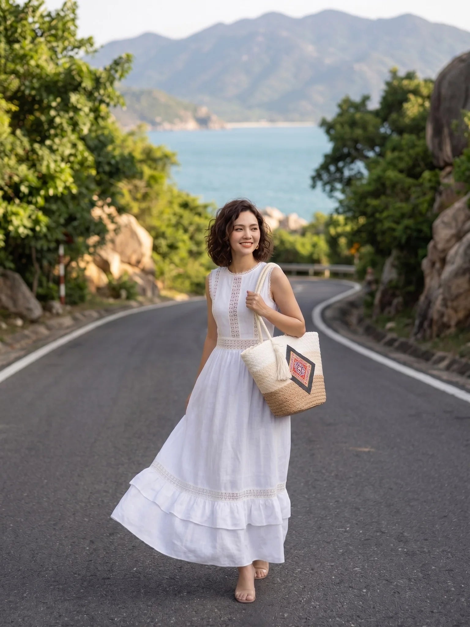 Giỏ cói phối thổ cẩm dáng tote thời trang Hity