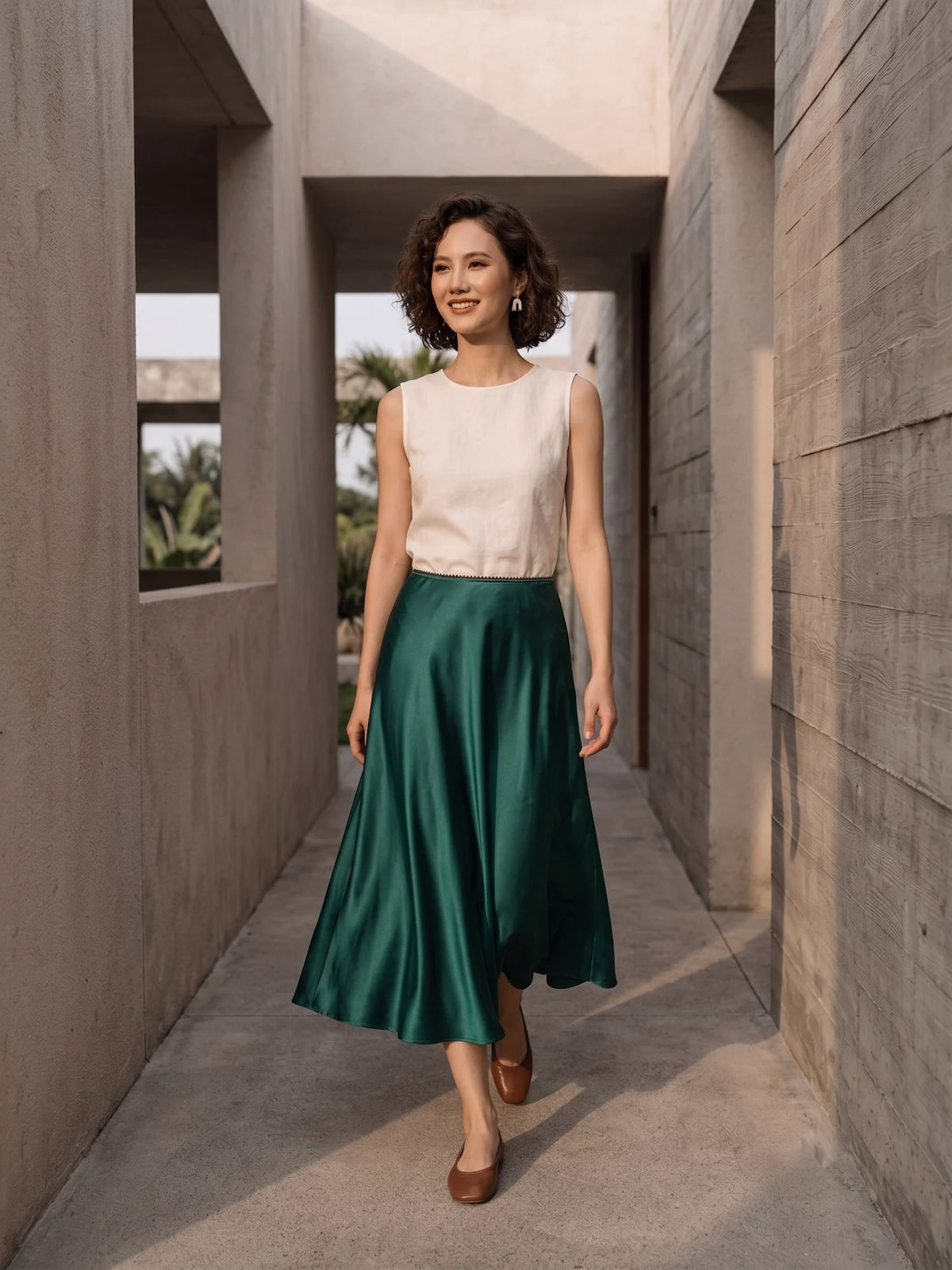 Chân váy lụa tơ tằm satin xanh emerald Bảo Lộc thời trang Hity