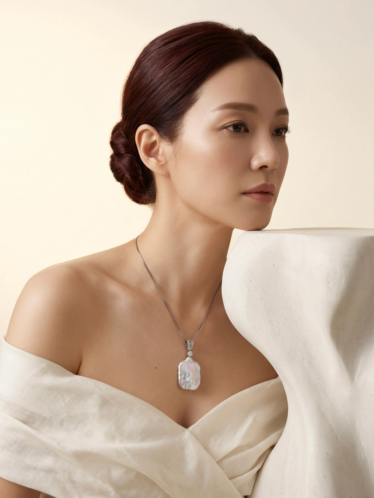 Vòng cổ bạc ngọc trai baroque thời trang Hity