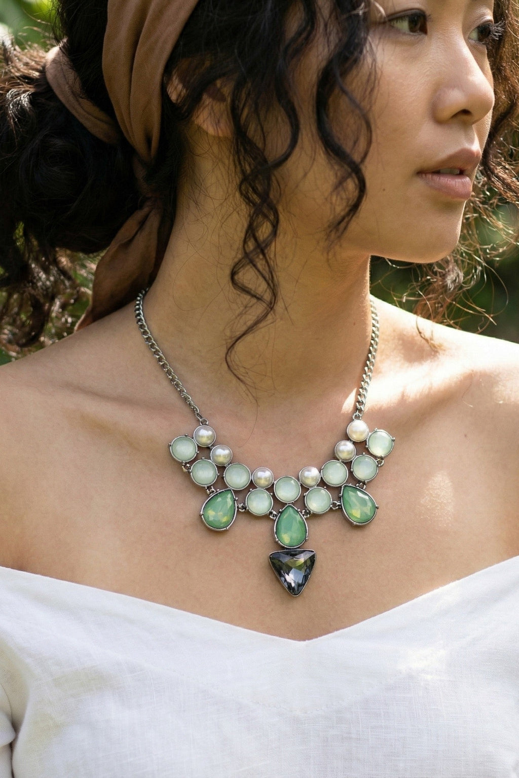 Vòng cổ pha lê xanh thời trang Hity