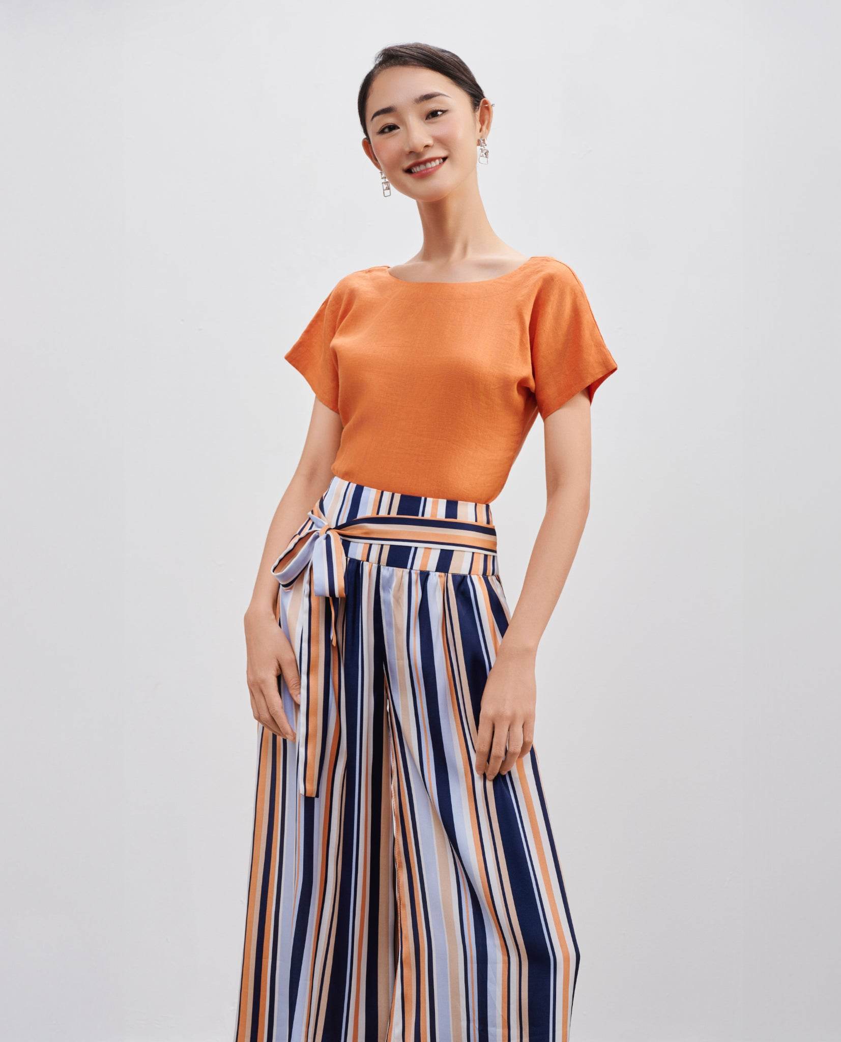 Áo Cổ Tròn Linen Mơ Nghiền TOP210 - Hity