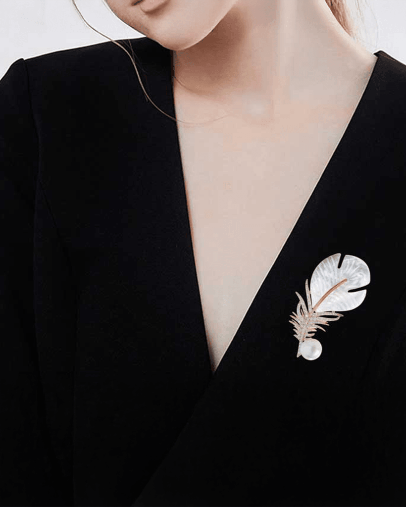 Cài Áo Xà Cừ Baroque Vũ - Hity