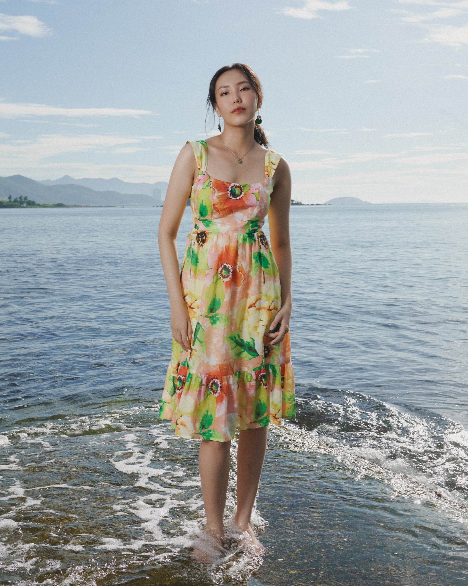 Đầm Hở Lưng Linen Dâm Bụt - Hity