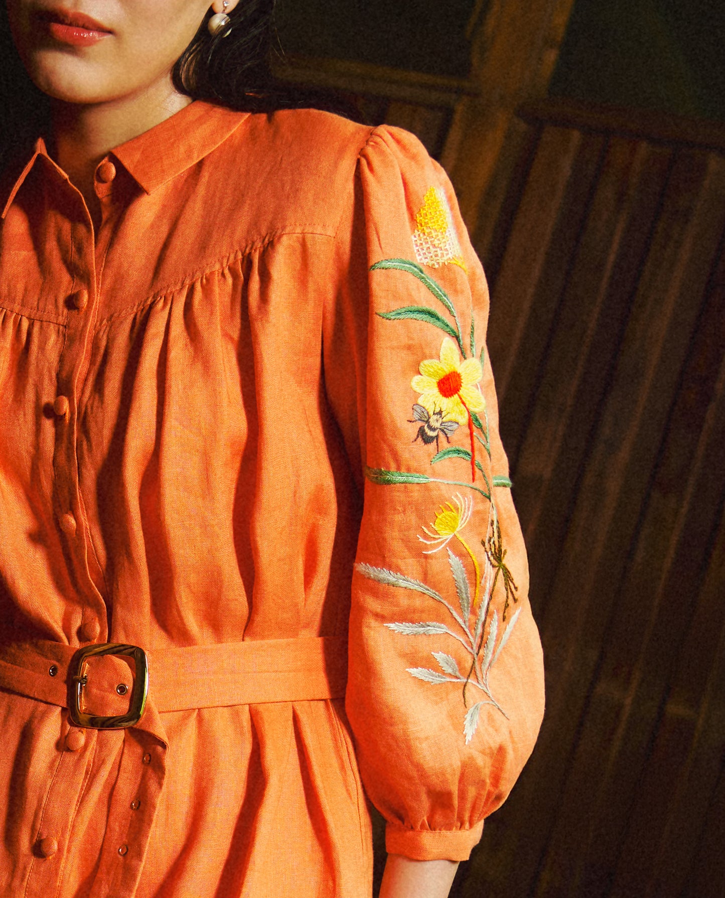 Đầm Sơ Mi Linen Thêu Tay Phong DRE212
