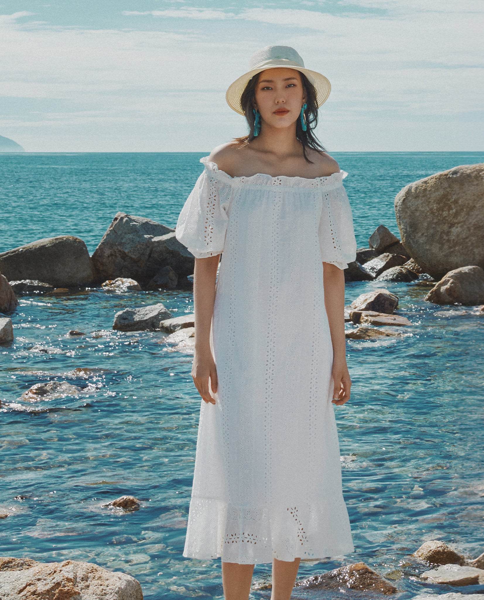 Đầm Trễ Vai Thêu Hạ Vũ DRE225 - Hity