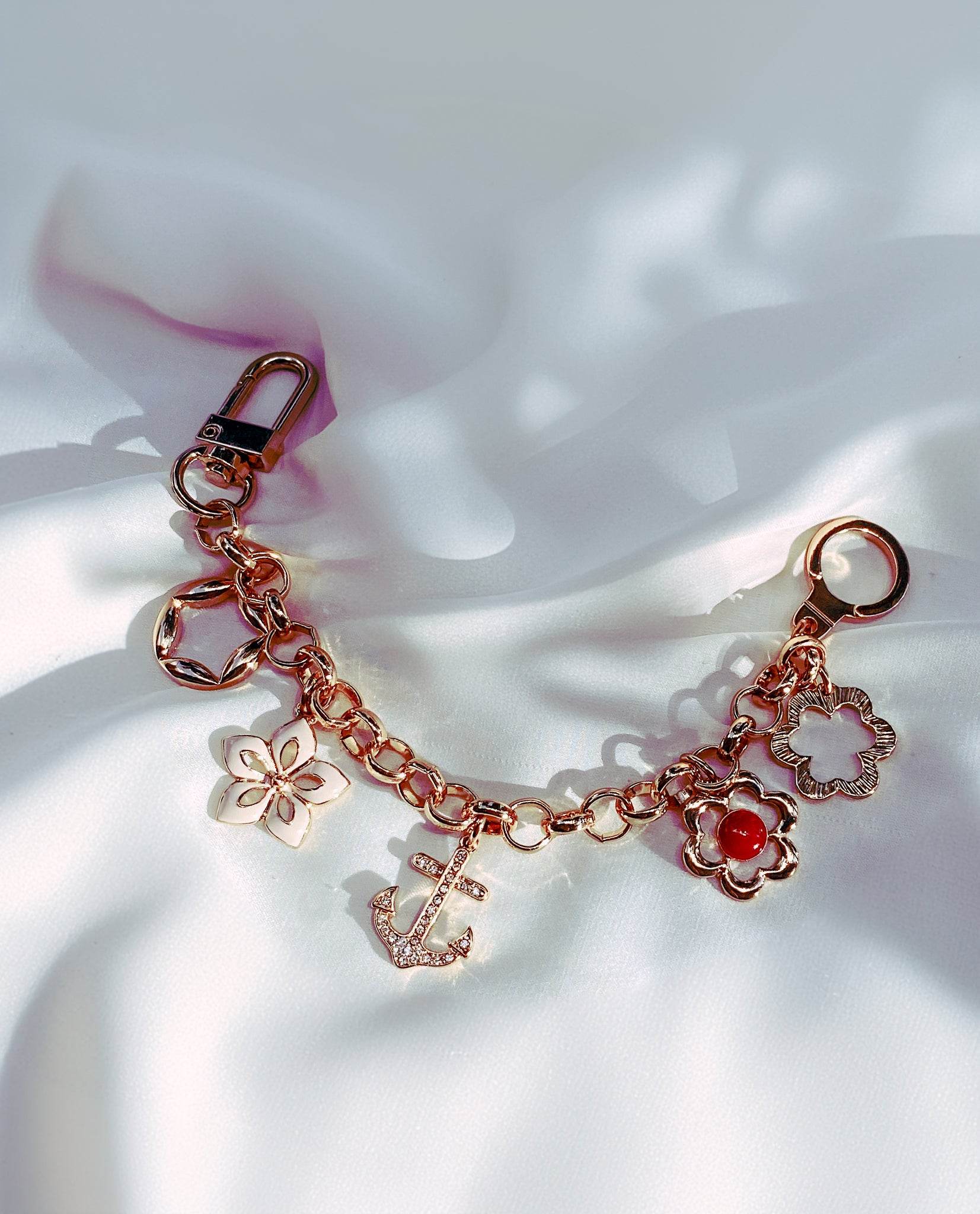 Lắc Tay Charm ACC381 - Hity