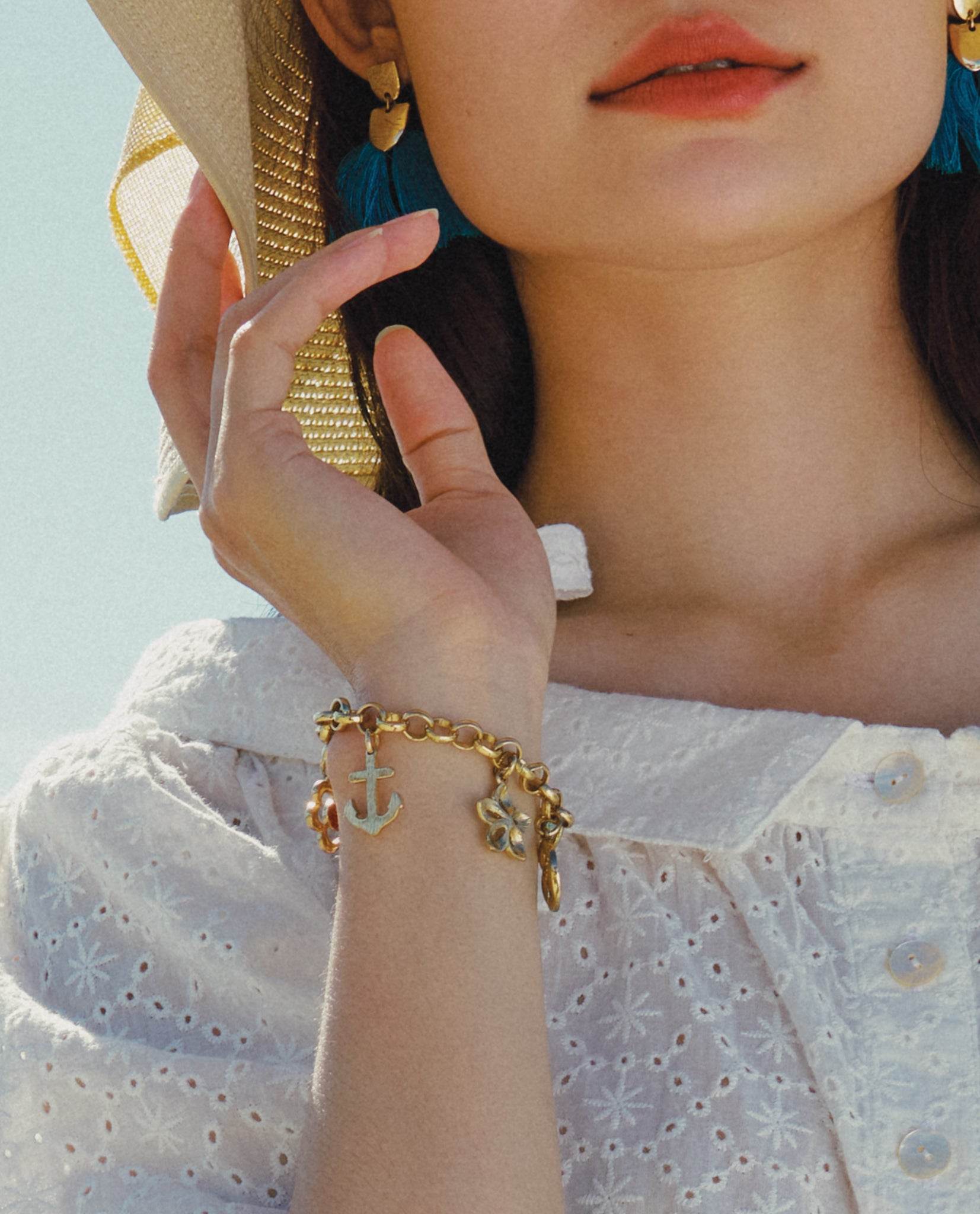 Lắc Tay Charm ACC381 - Hity