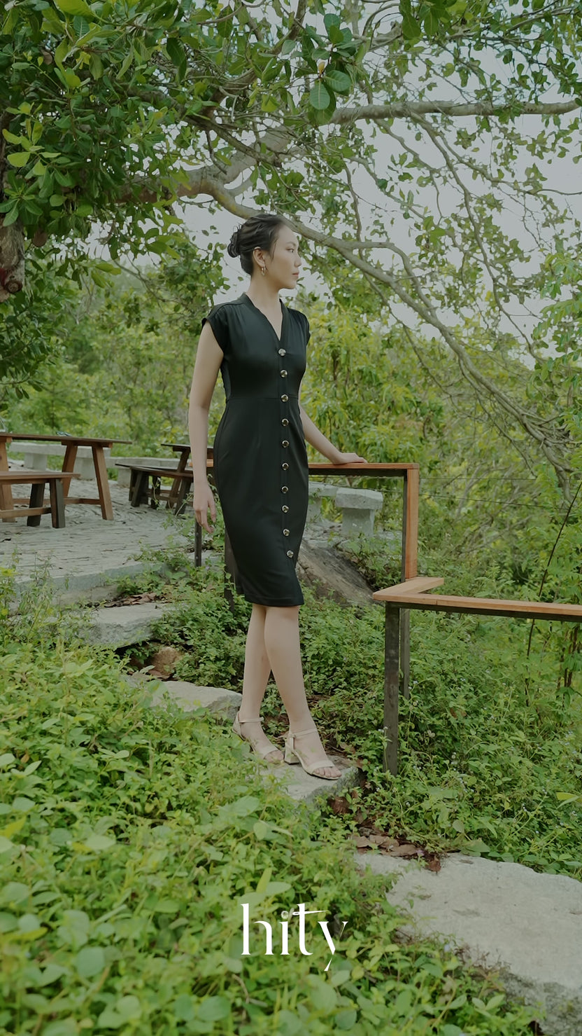 Đầm ôm cổ tim đen thời trang Hity