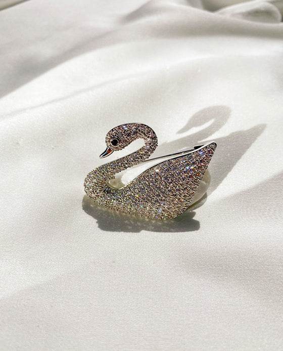 Cài Áo Thiên Nga Charlotte Bạc ACC146.35 - Hity