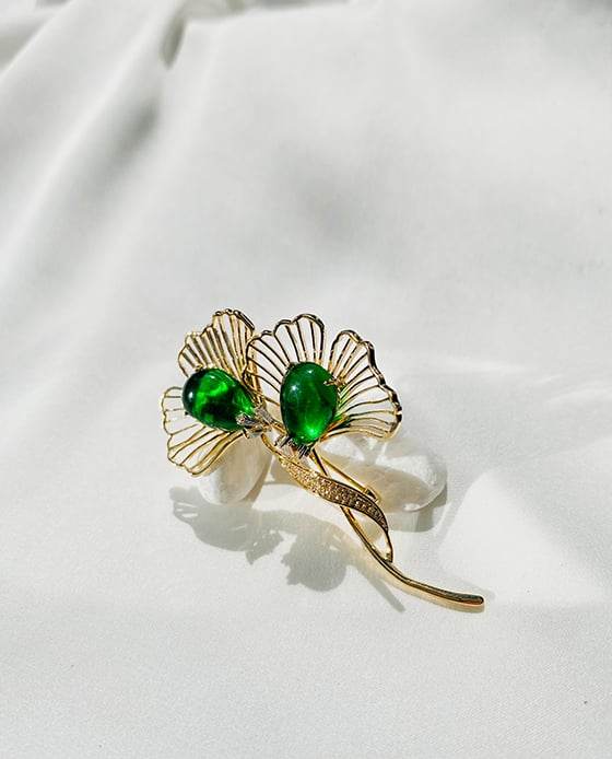 Cài Áo Lily Emerald ACC146.44 - Hity