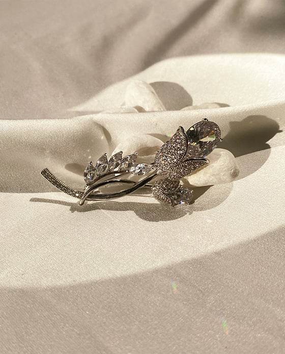 Cài Áo Tulip Bạc ACC146.47 - Hity